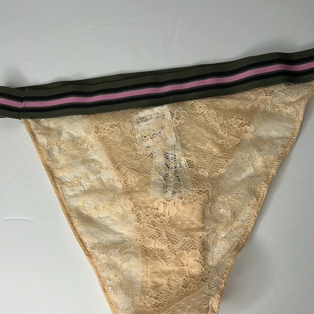 Forever 21 Beige Lace With Sporty Stripe Elastic Waistband‎ Panties Sz L NWT